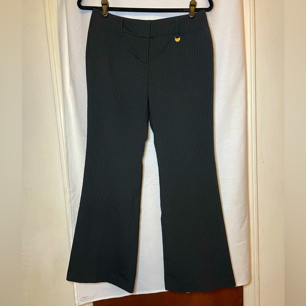 NWOT New York & Company Black w White Pinstripe Trousers w Back Pockets Size 4P